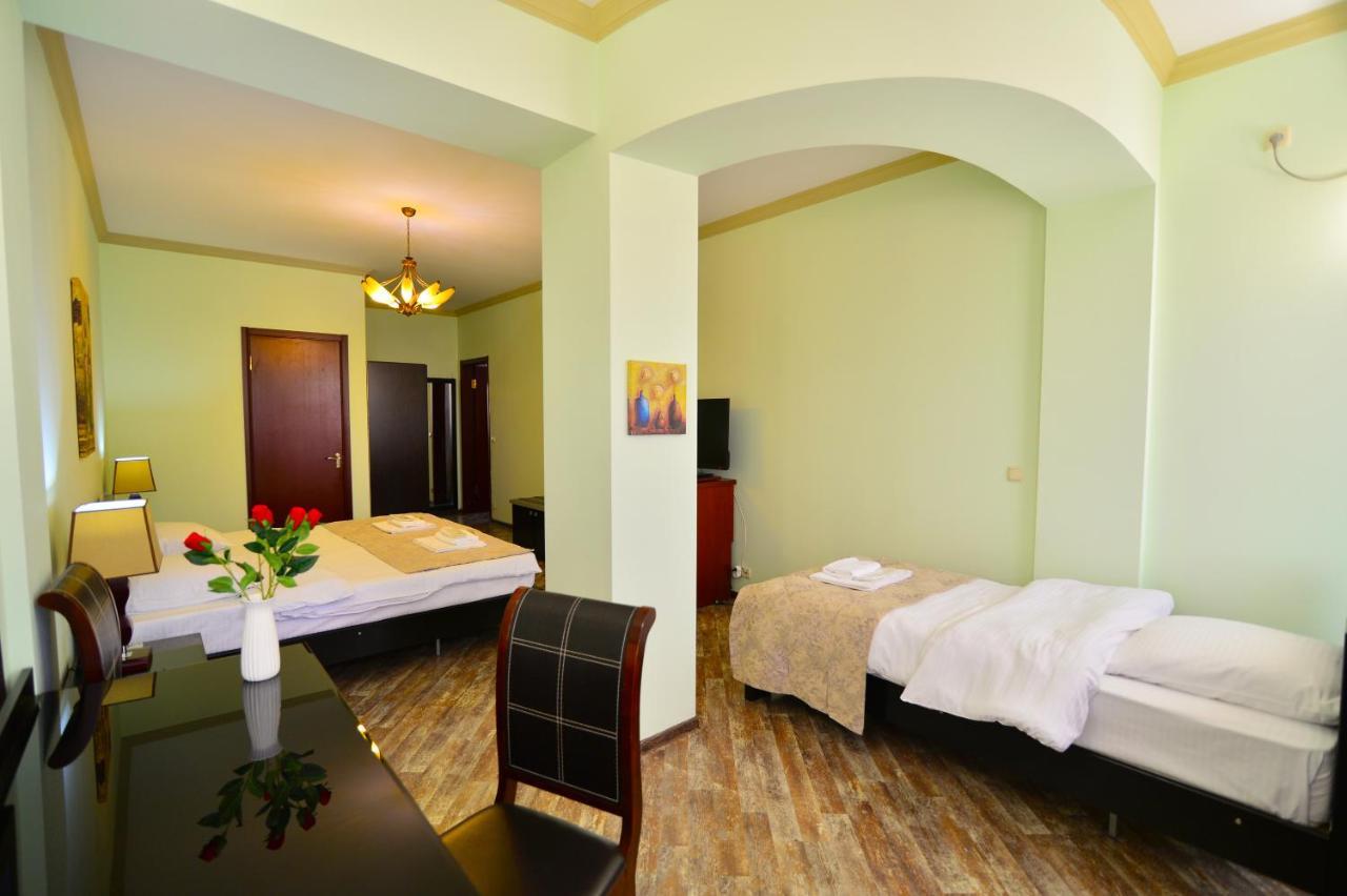 Hotel Blissdom Tiflis Dış mekan fotoğraf