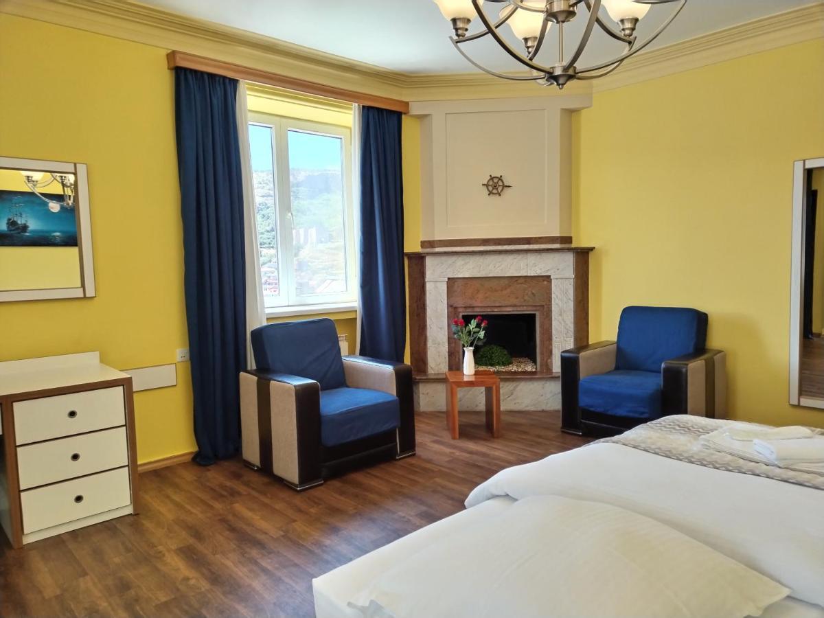 Hotel Blissdom Tiflis Dış mekan fotoğraf